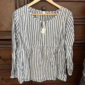 Old Navy blue striped peasant top Sz M